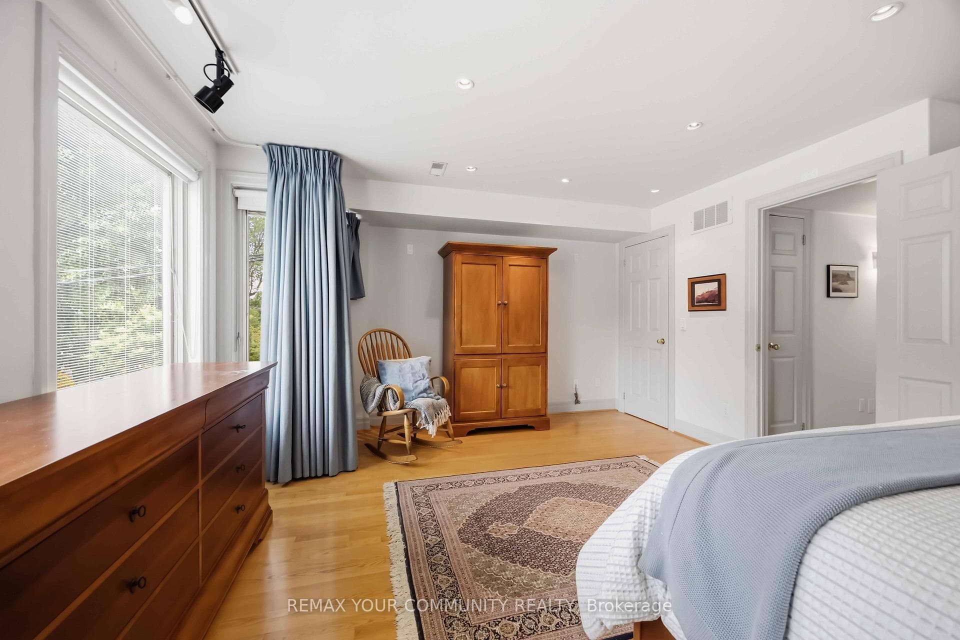44 Castlefield Avenue photo 20