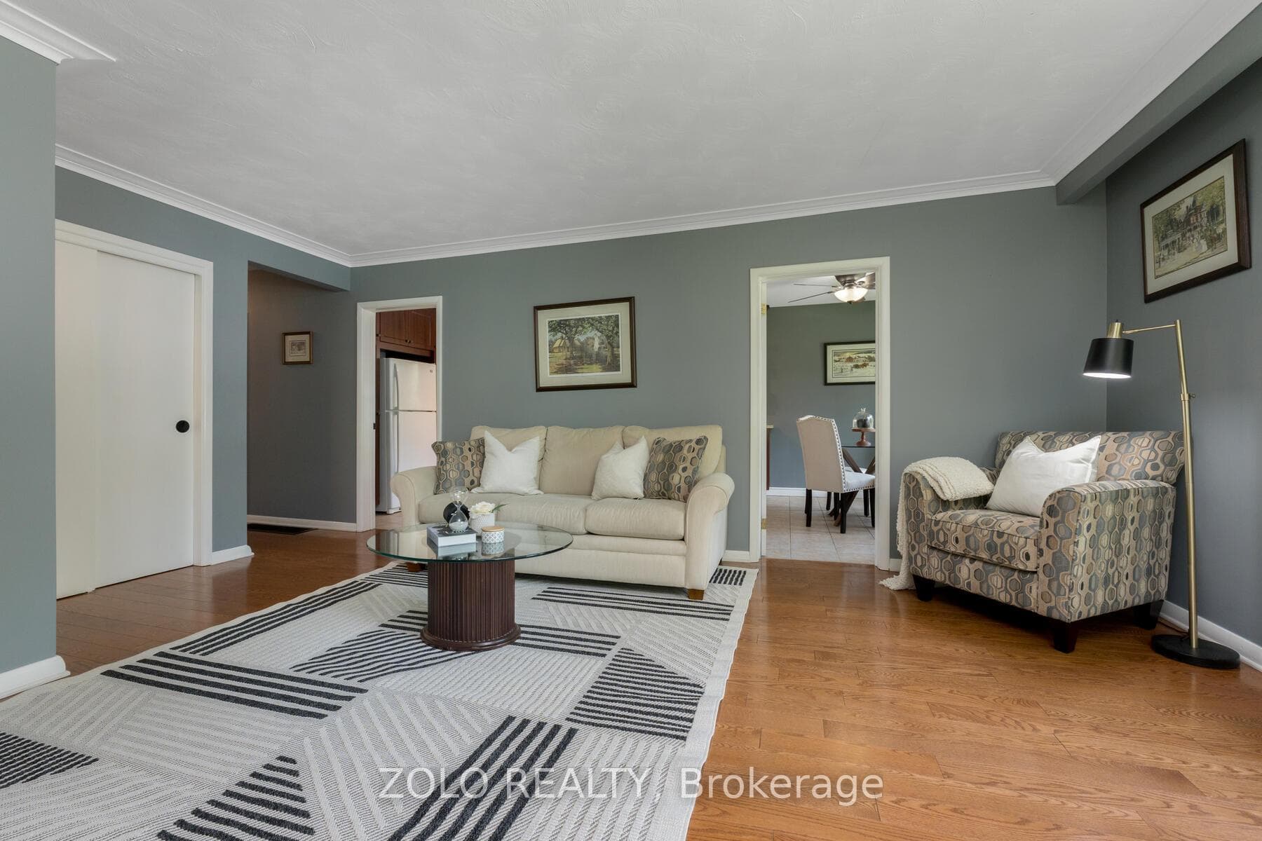 Living room access to dining area and kitchen