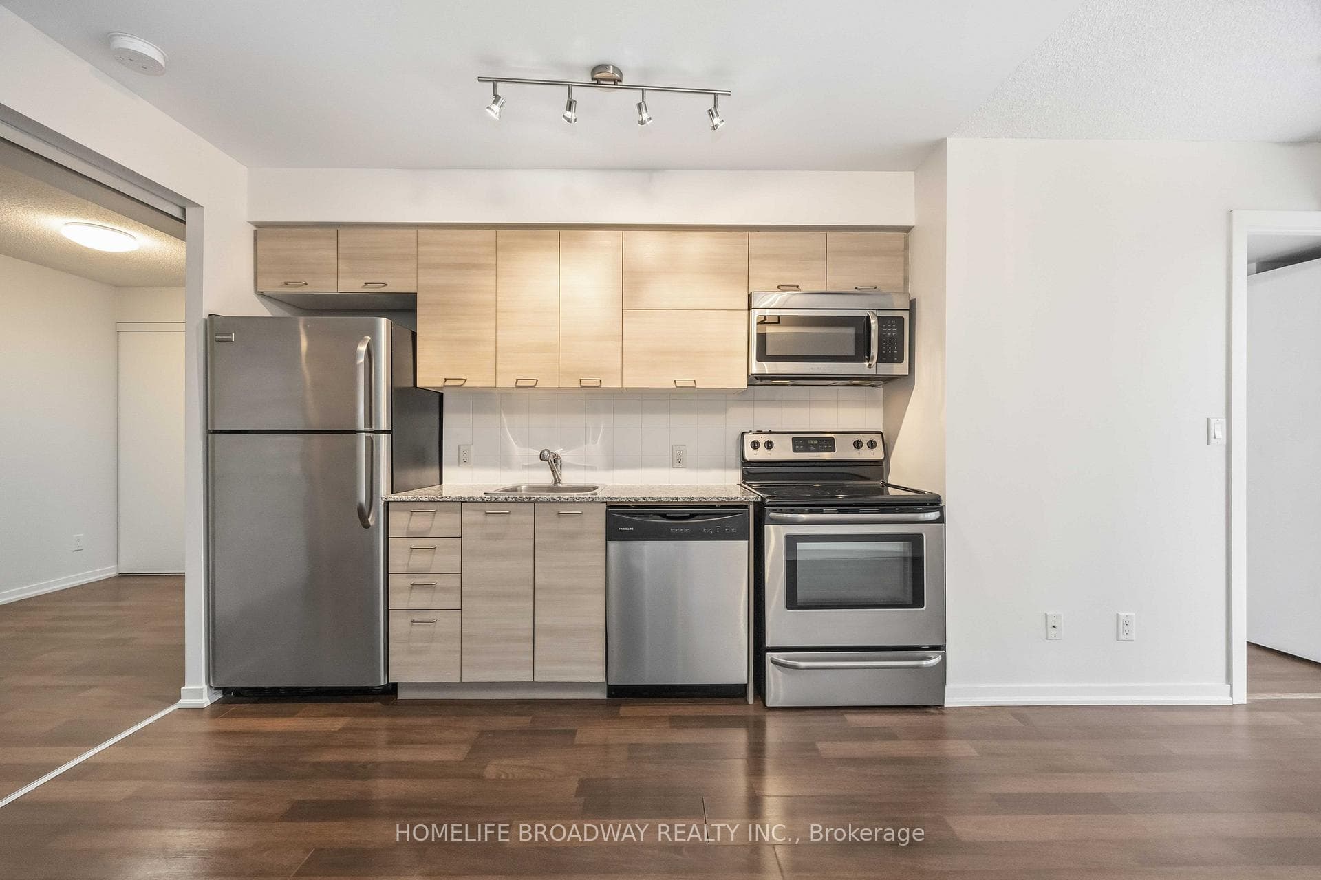 20 Joe Shuster Way Unit 1304 photo 13