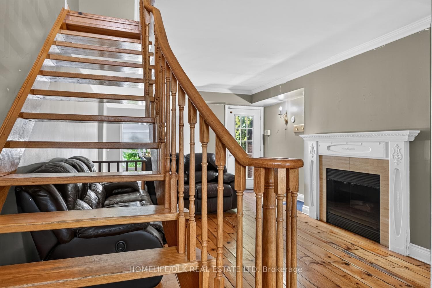 98 William Street photo 3