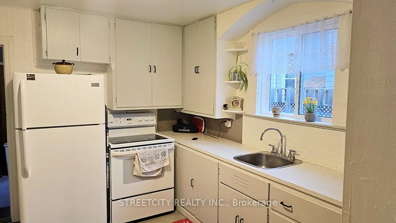 146 Ann Street photo 9