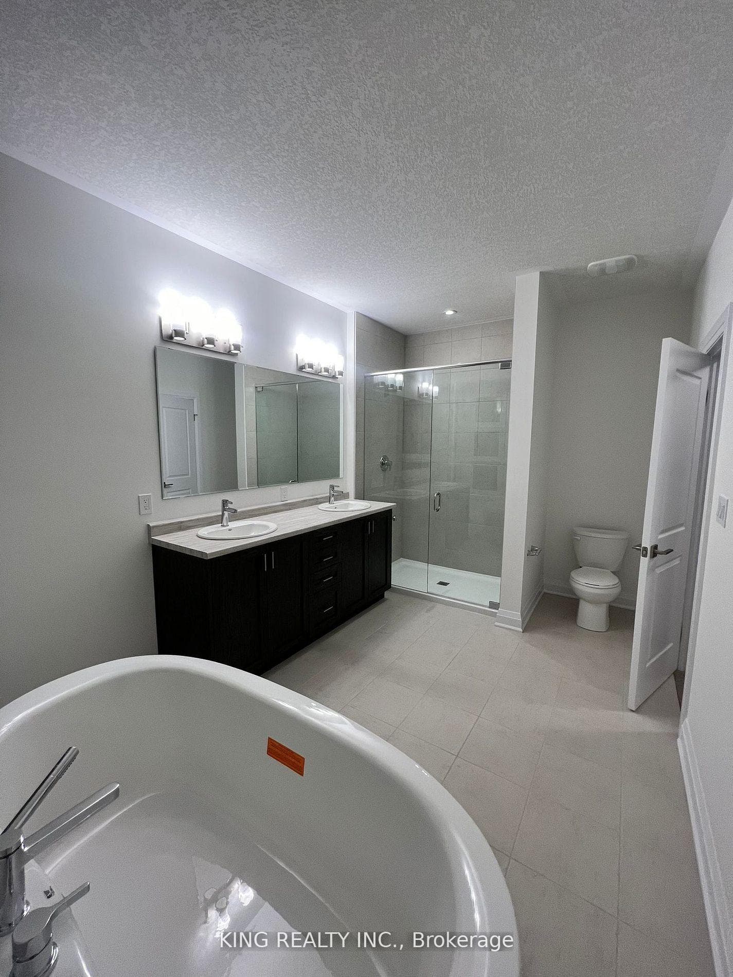 27 Carina Street photo 11