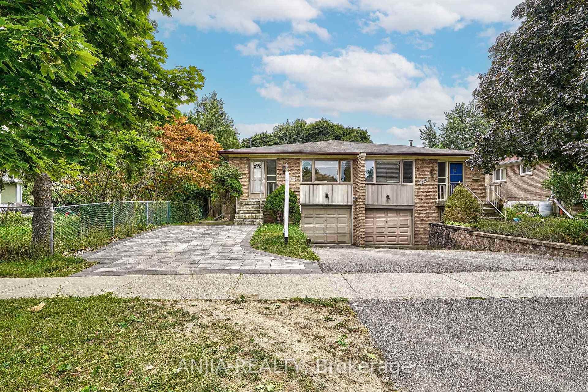 133 Crockamhill Drive Unit Upper photo 1
