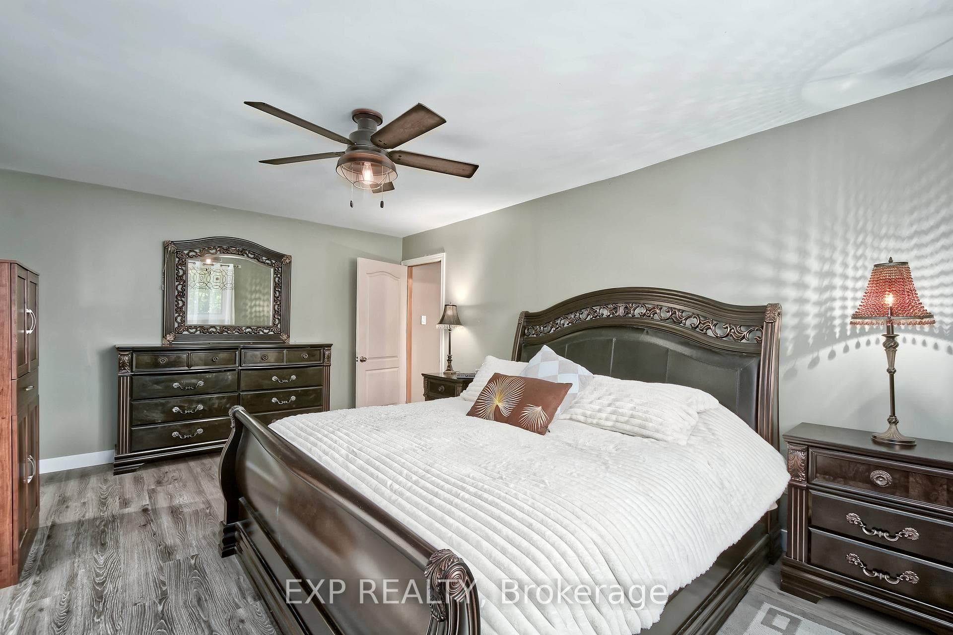 57186 Eden Line photo 37
