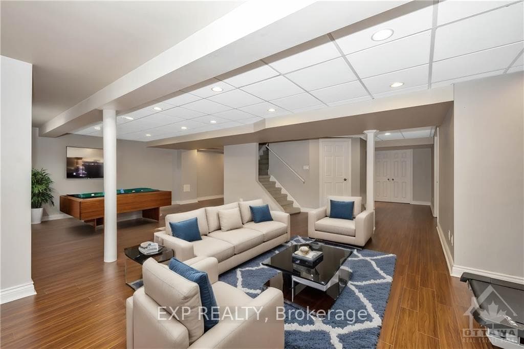 50 LAXFORD Drive photo 24