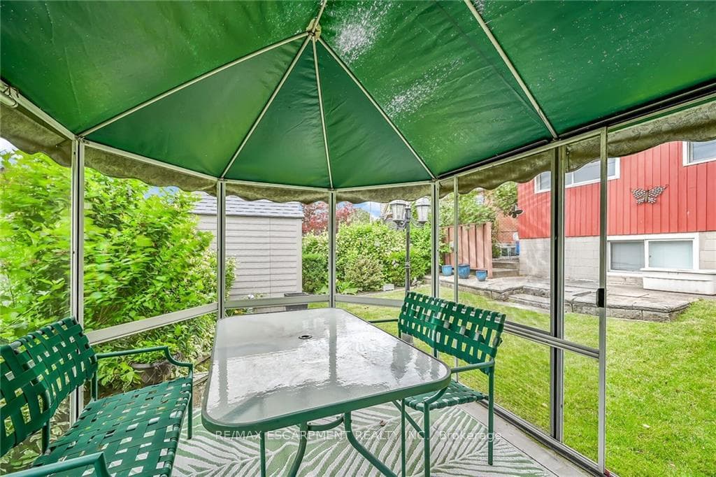 30 Cameron Avenue photo 35