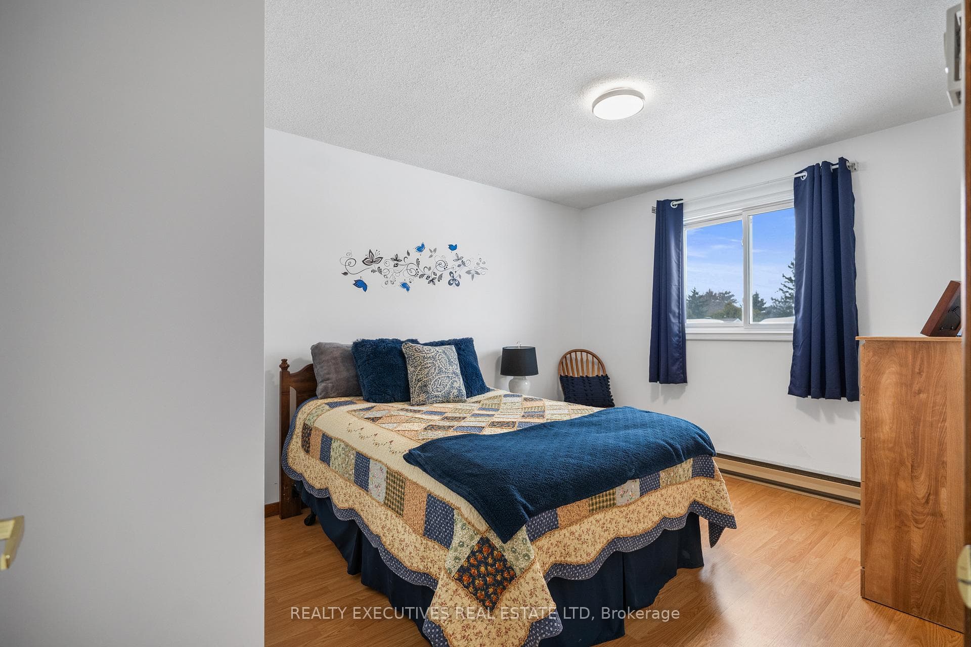 445 Fred Street photo 15