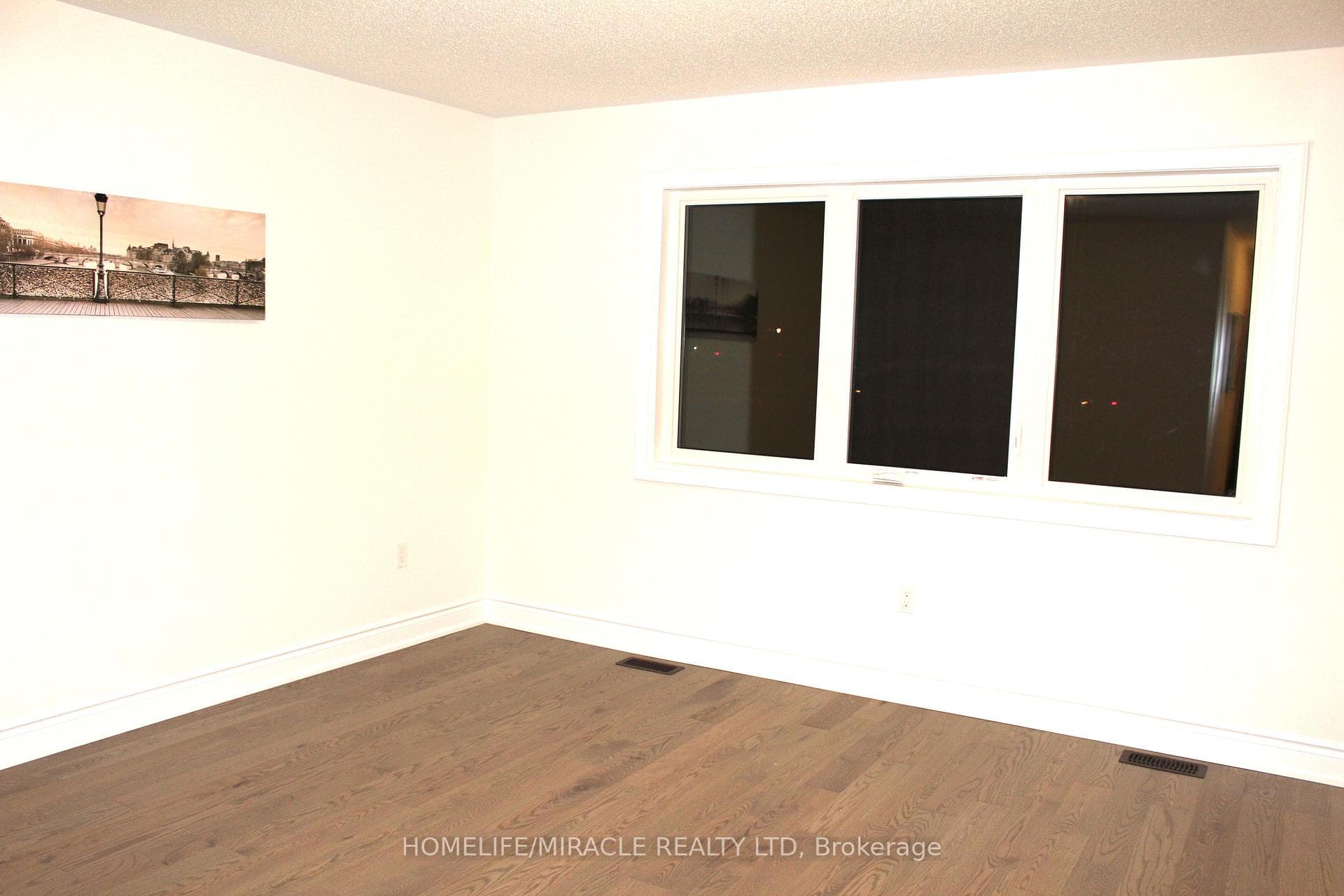 94 BERMONDSEY Way photo 18