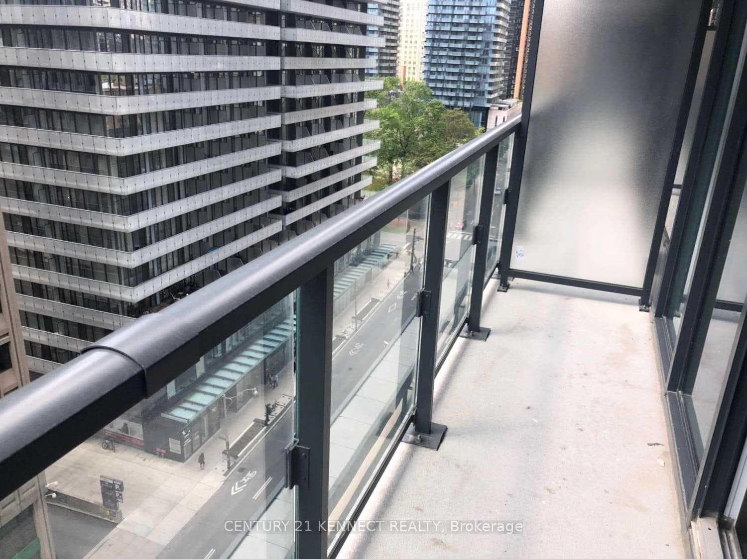 955 Bay Street Unit 1211 photo 16