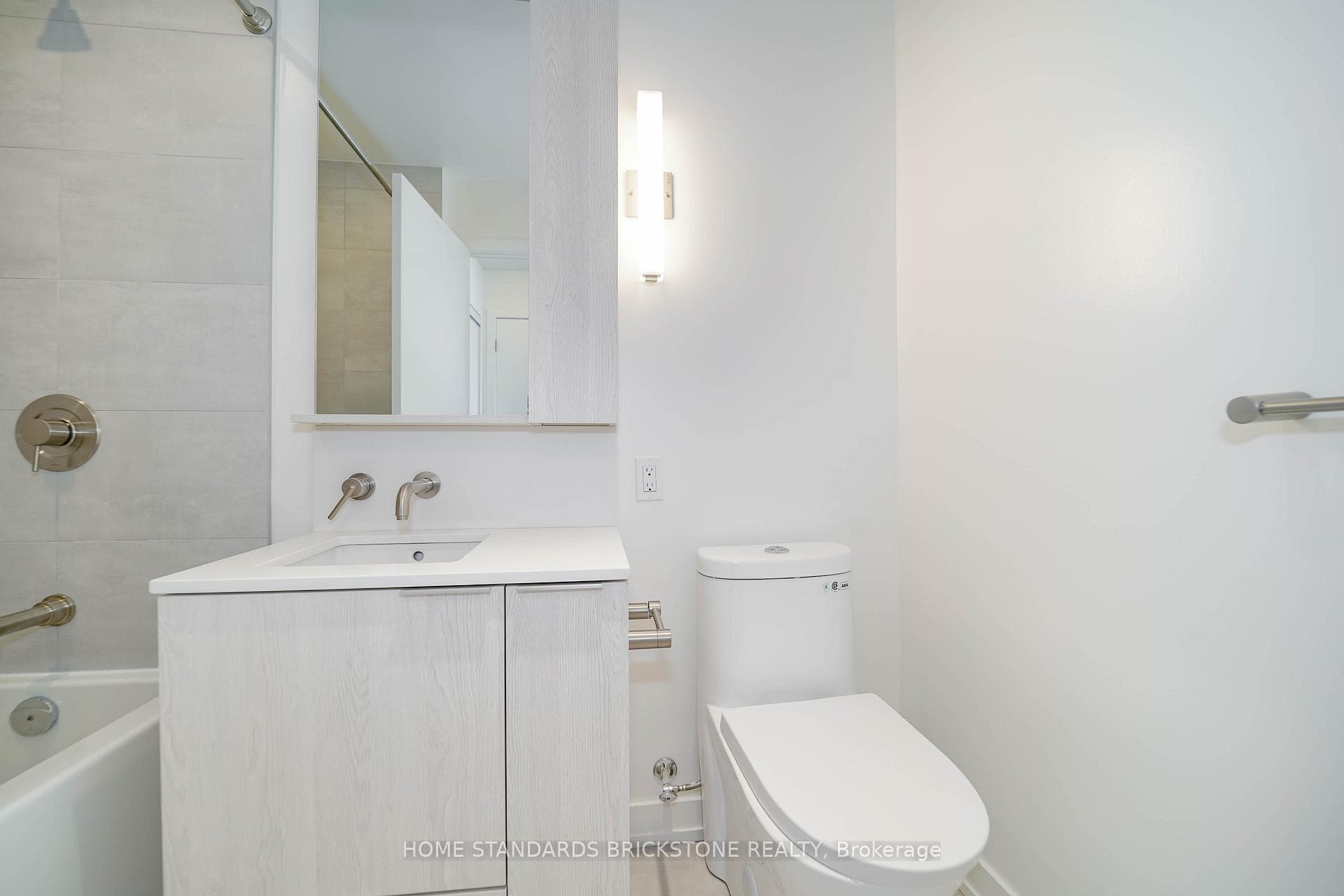 110 Broadway Avenue Unit 2302S photo 28