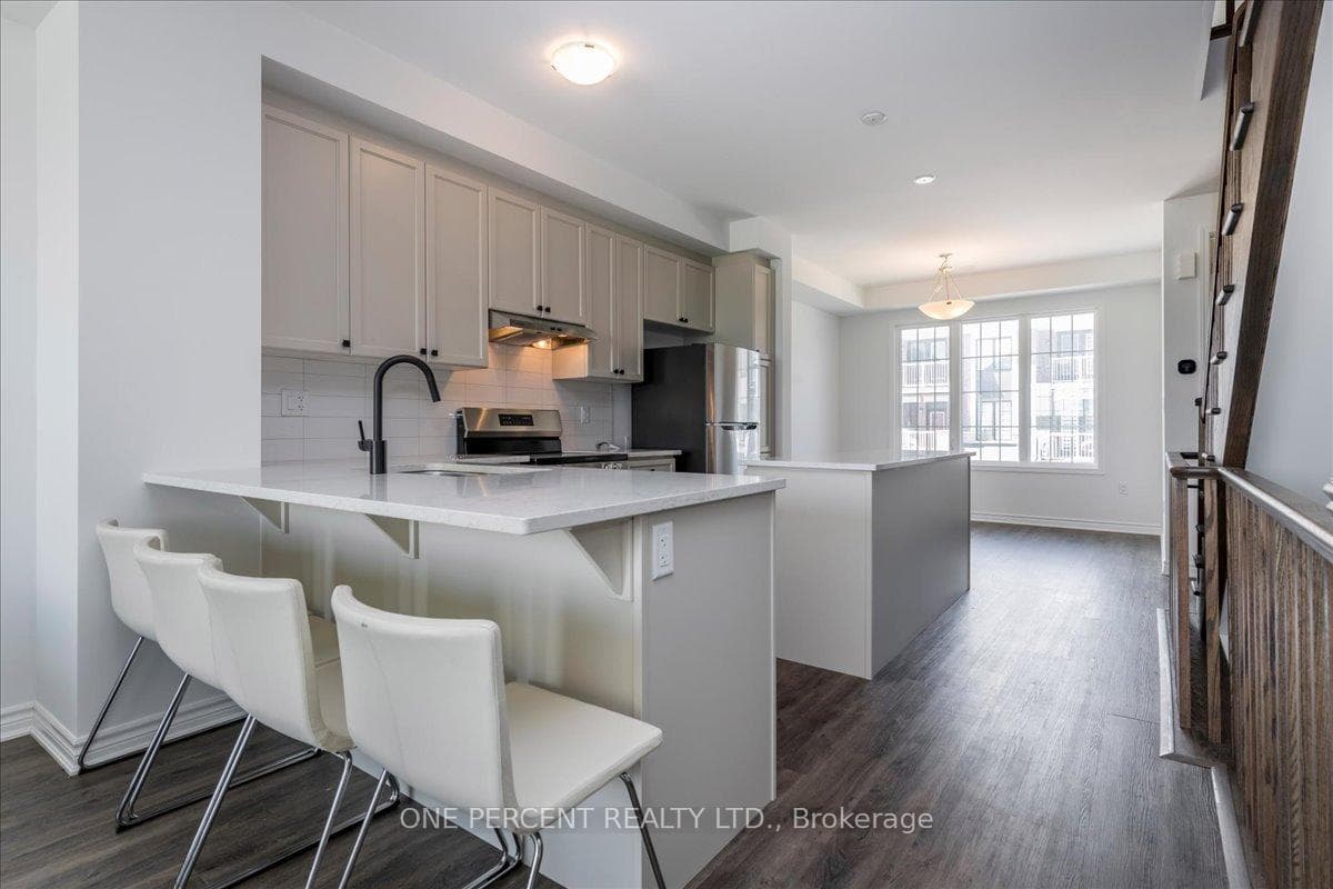 16 Pearen Lane photo 2