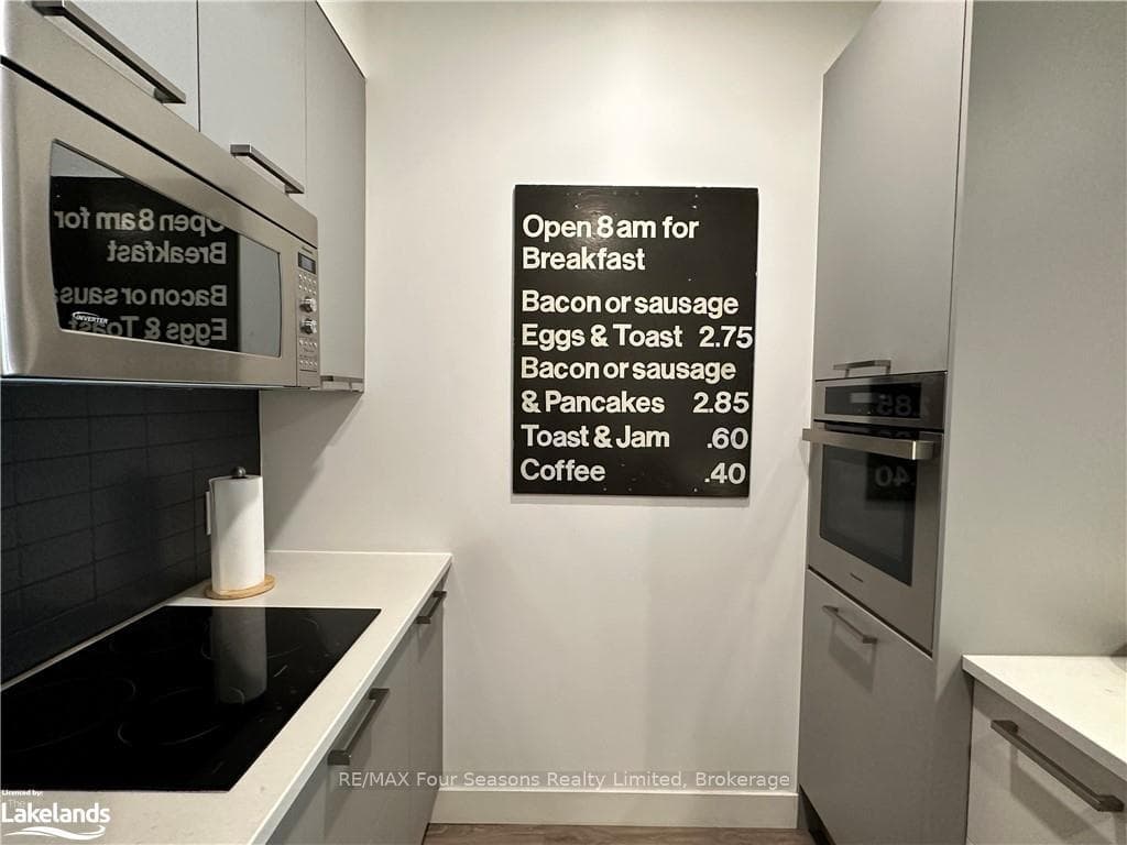 12 BECKWITH Lane Unit 106 photo 17