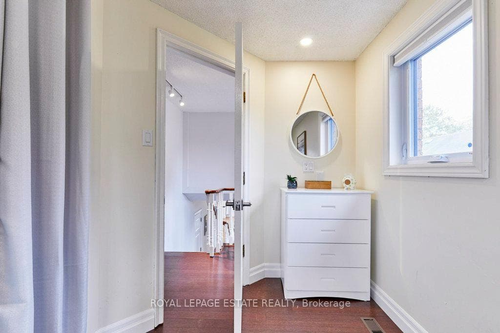 With desk nook