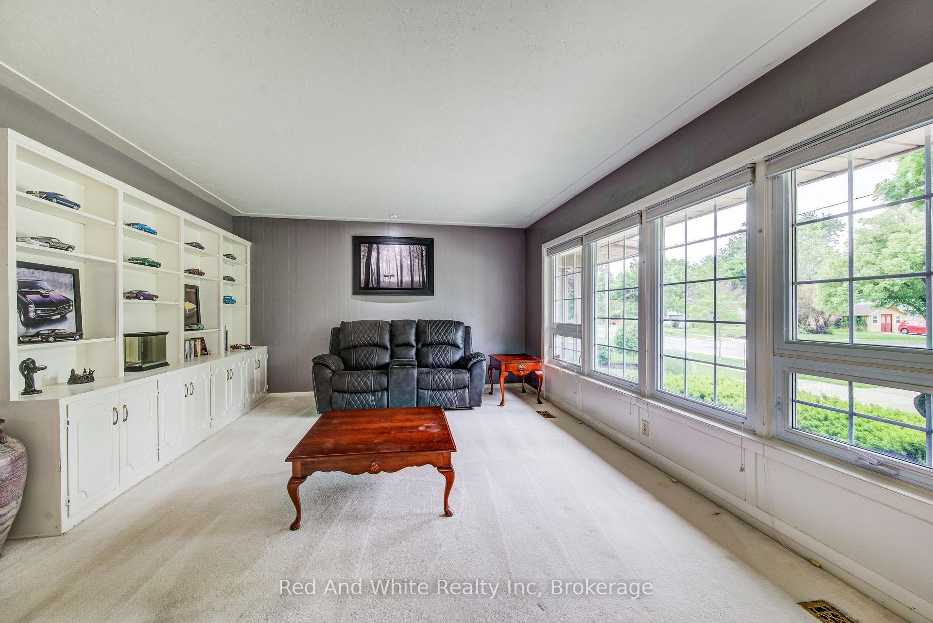 192 Warren Road photo 5