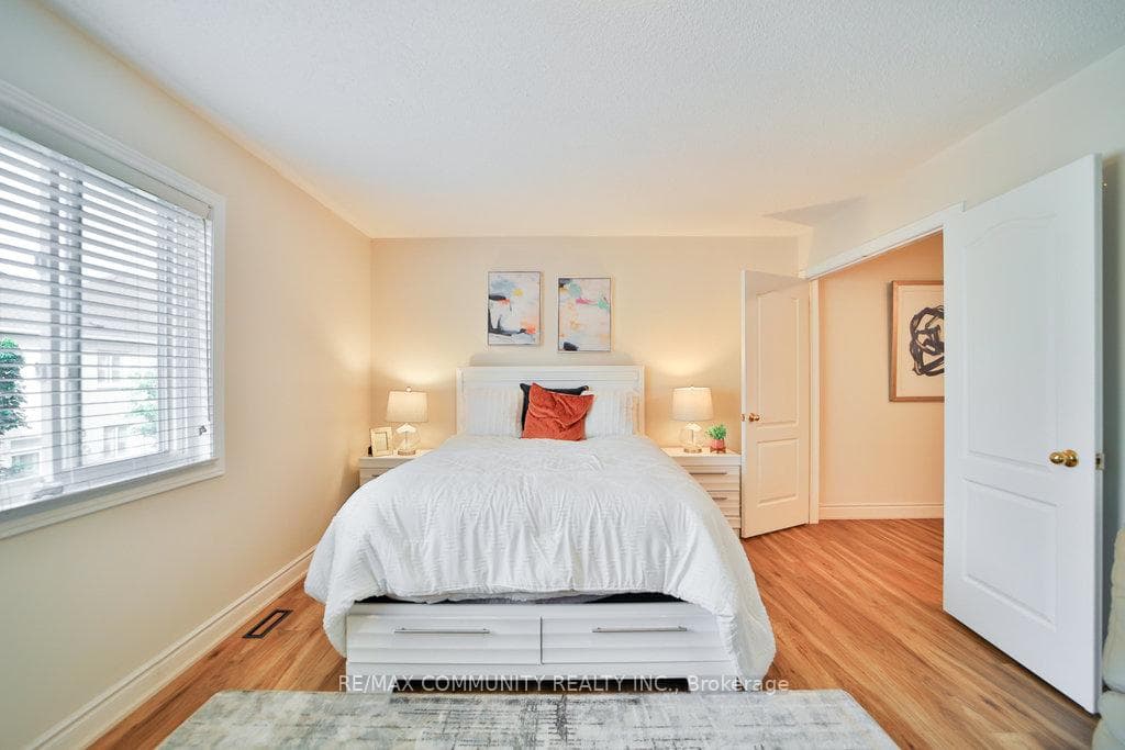 30 Cedarsprings Way photo 19