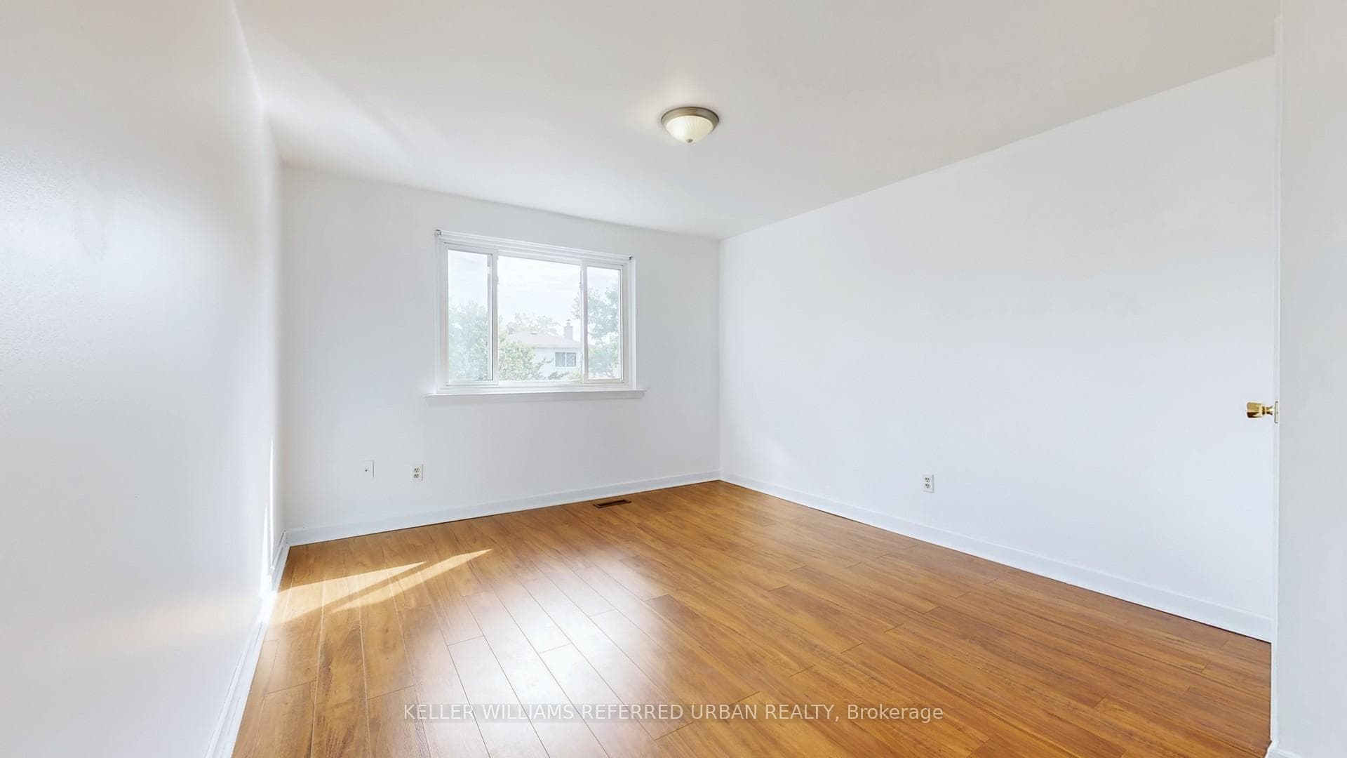 15 Thistlewaite Crescent photo 18