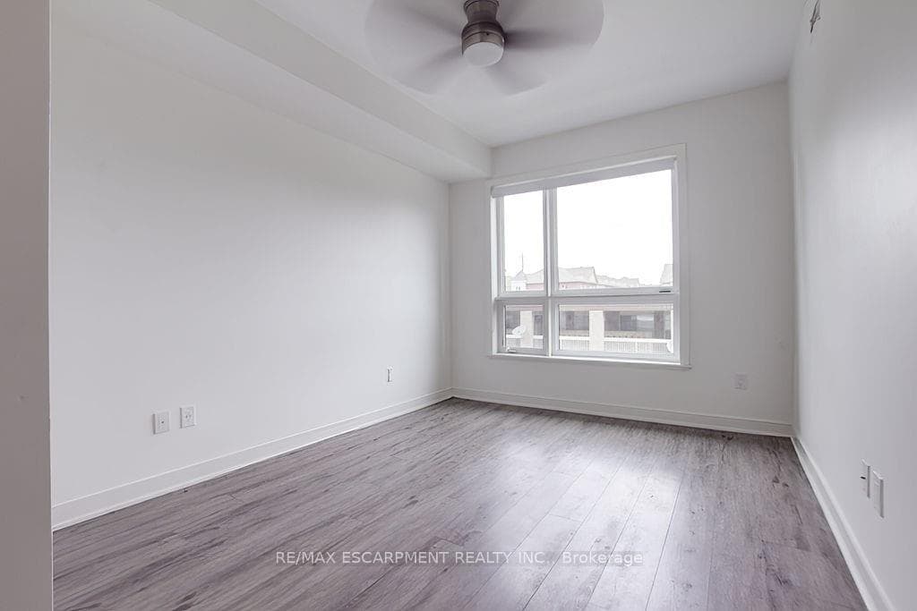 340 PLAINS Road Unit 207 photo 19