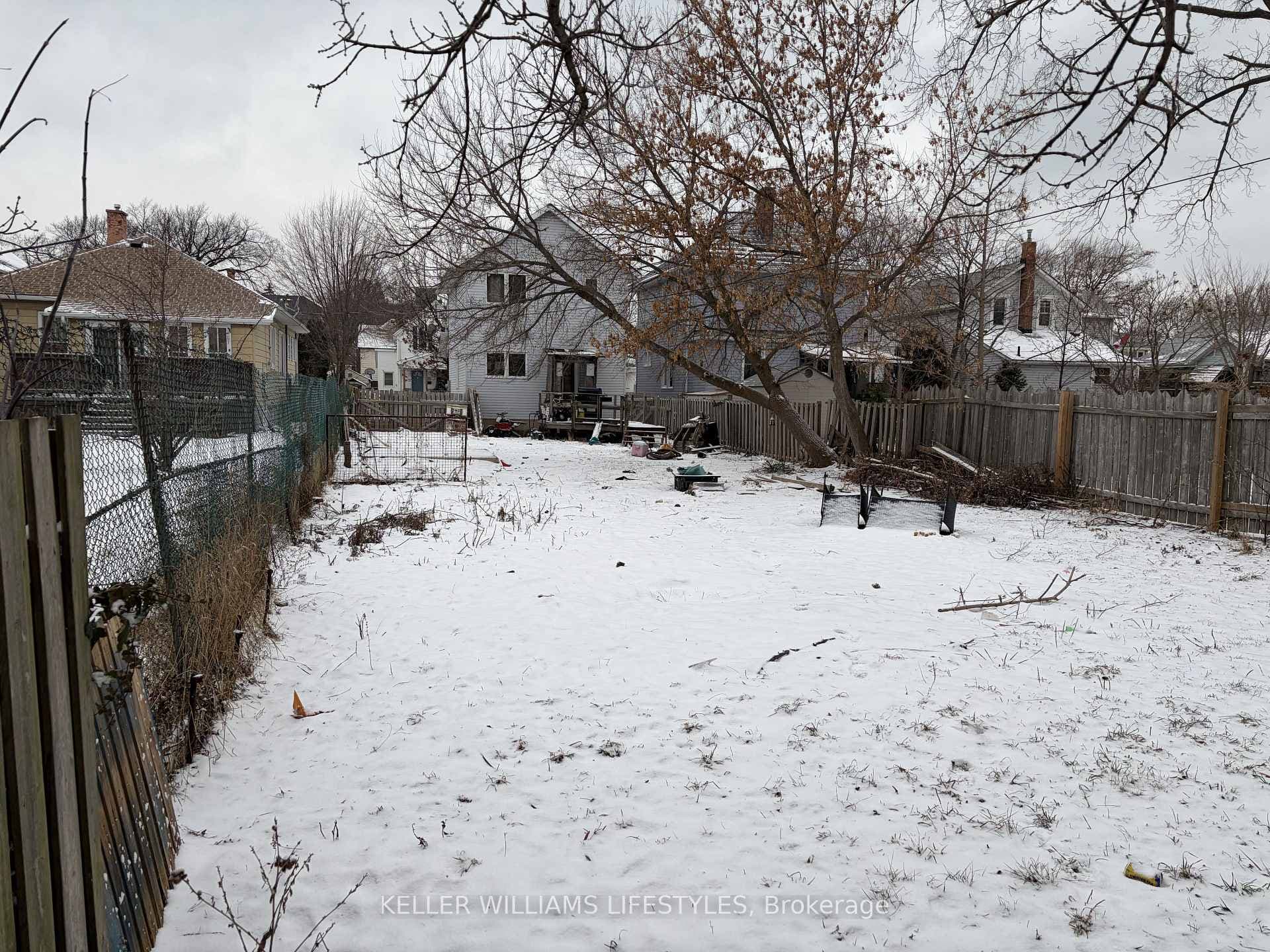 128 Stuart Street photo 20