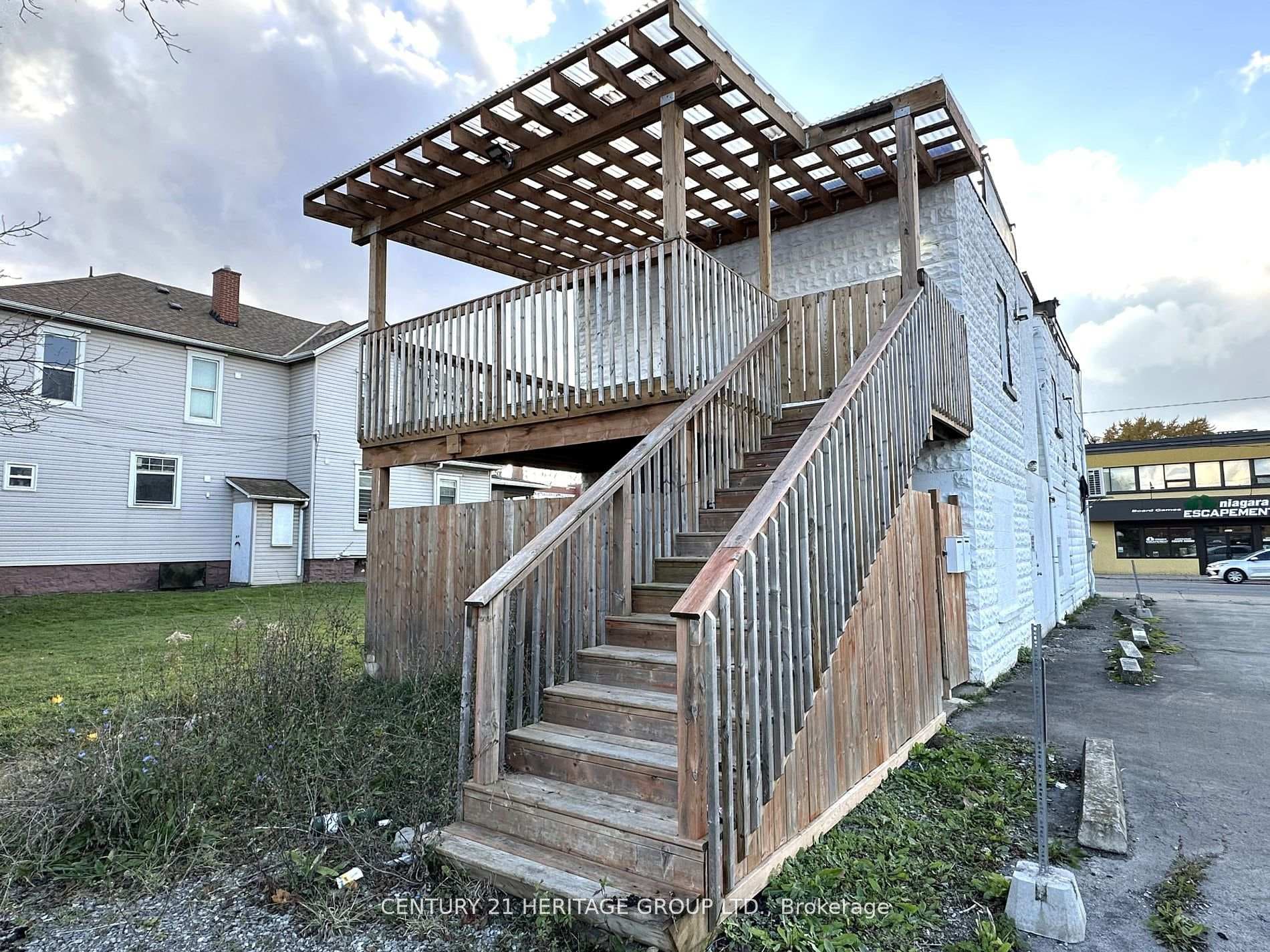 5002 Victoria Avenue photo 23