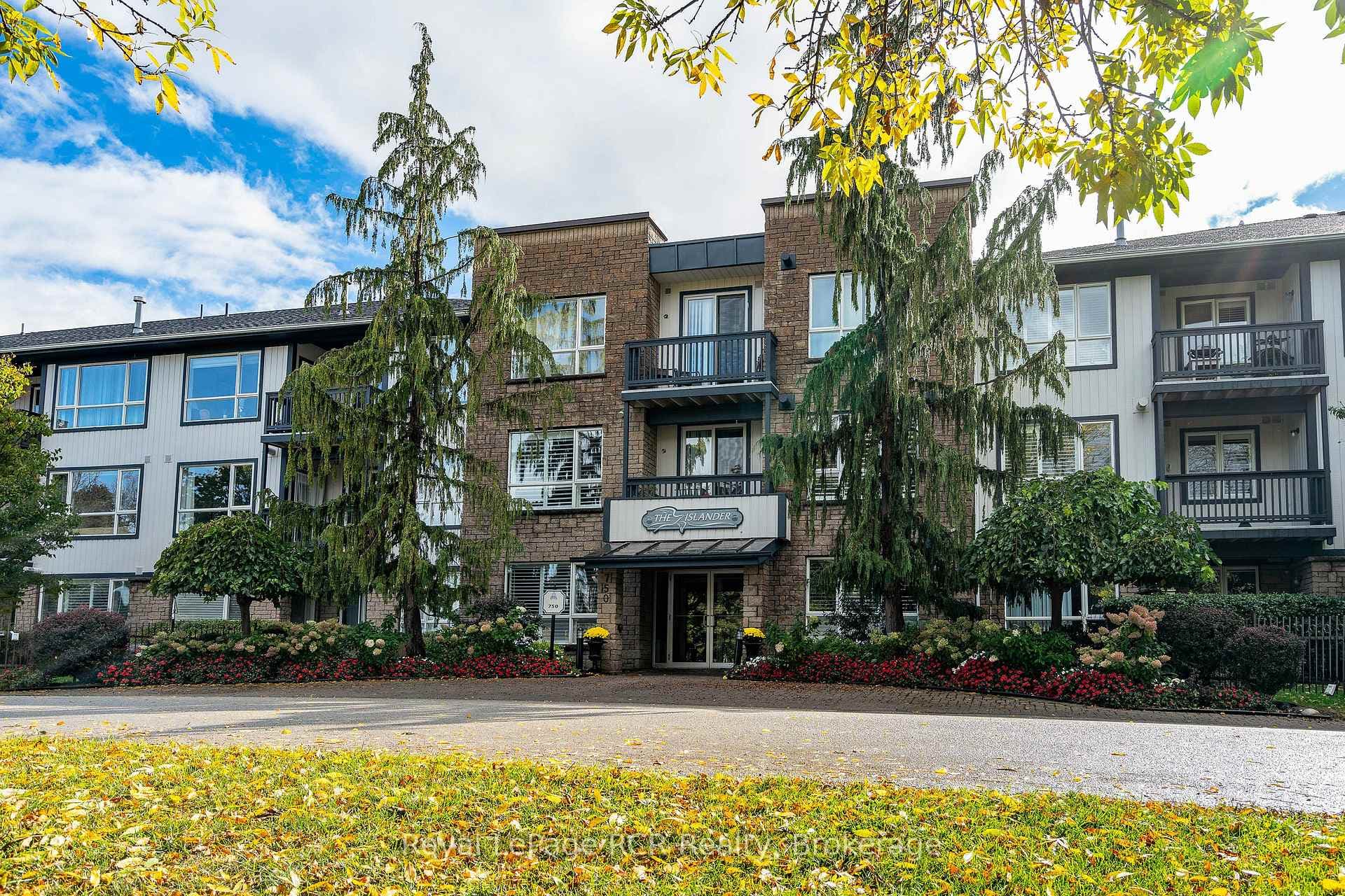 750 Johnston Park Avenue Unit 2006 photo 1