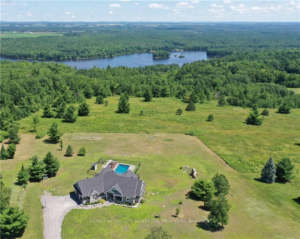 688B STORYLAND Road photo 2