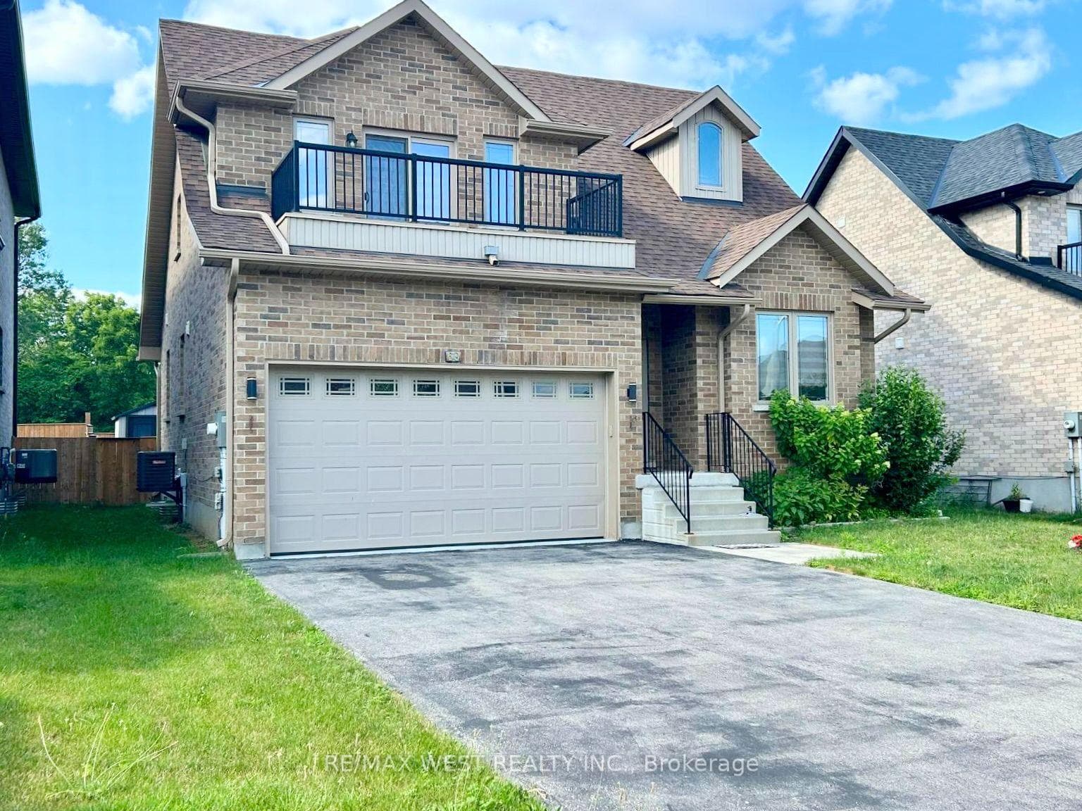 69 Peterson Street photo 2