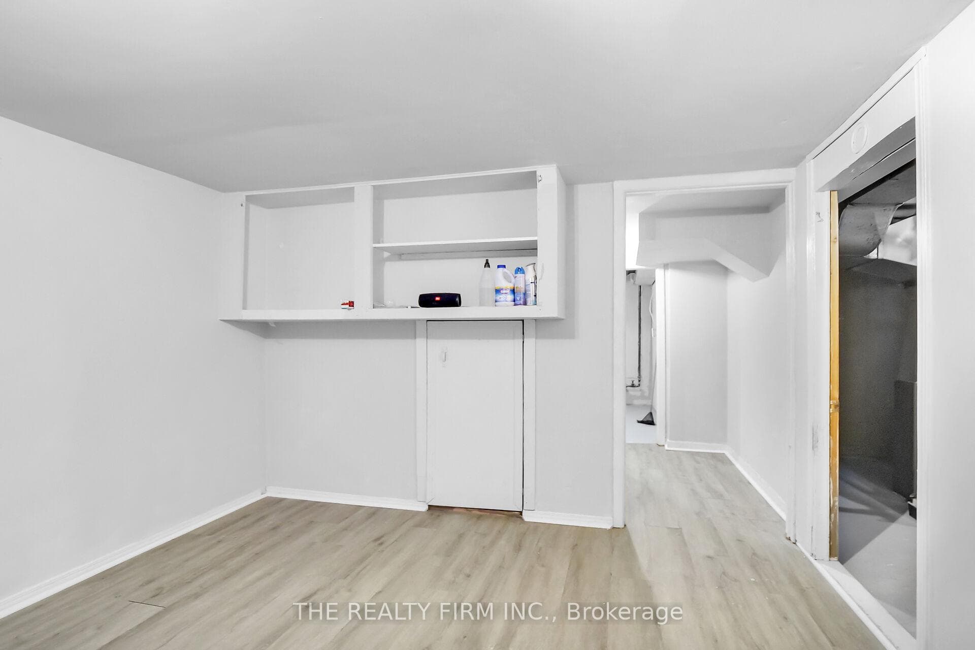 711 Osgoode Drive Unit 10 photo 30