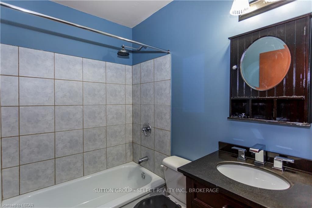 45 CONNAUGHT Avenue photo 12