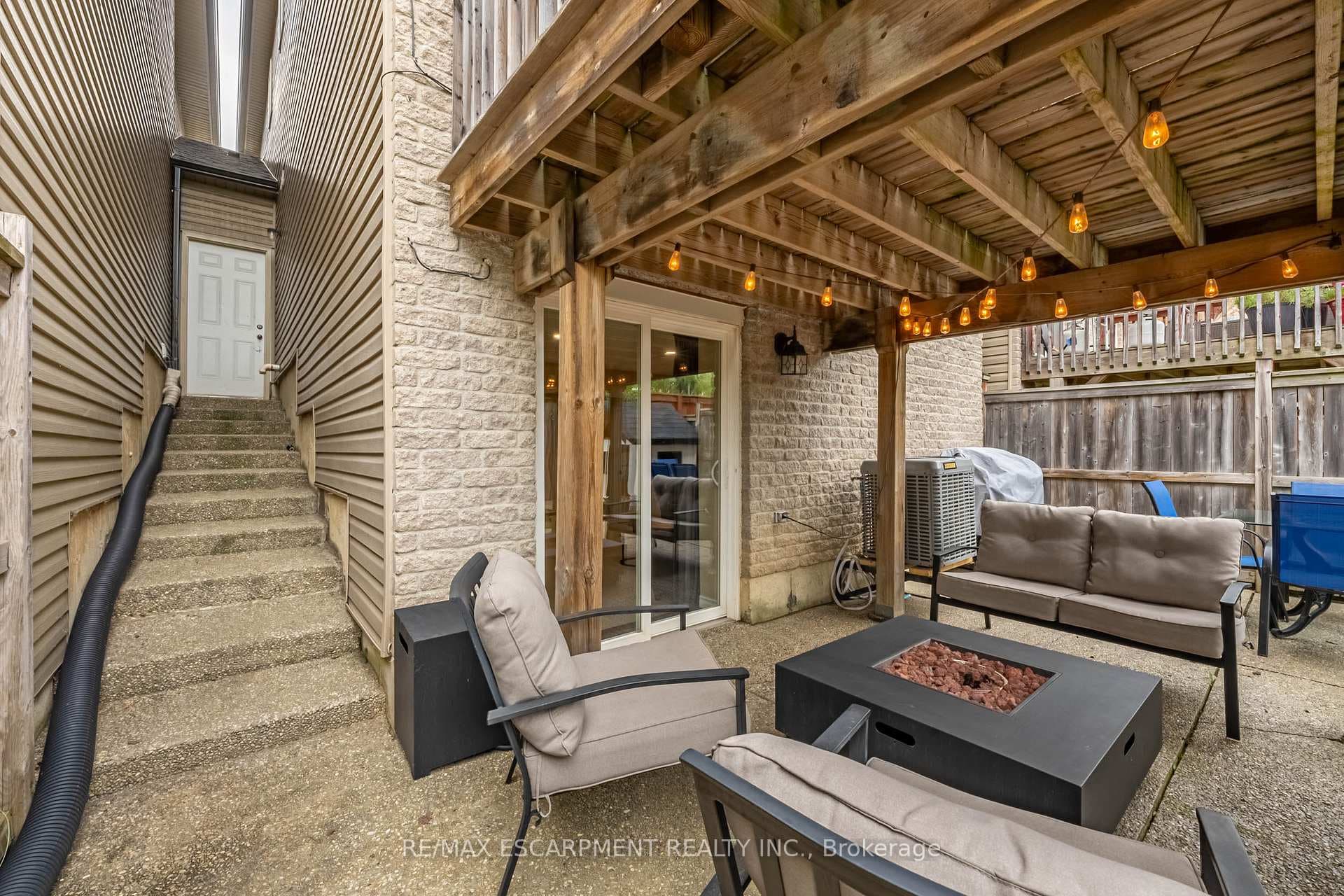37 Thames Way photo 36