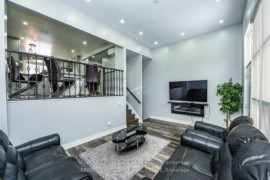54 Briar Path Unit 10 photo 9