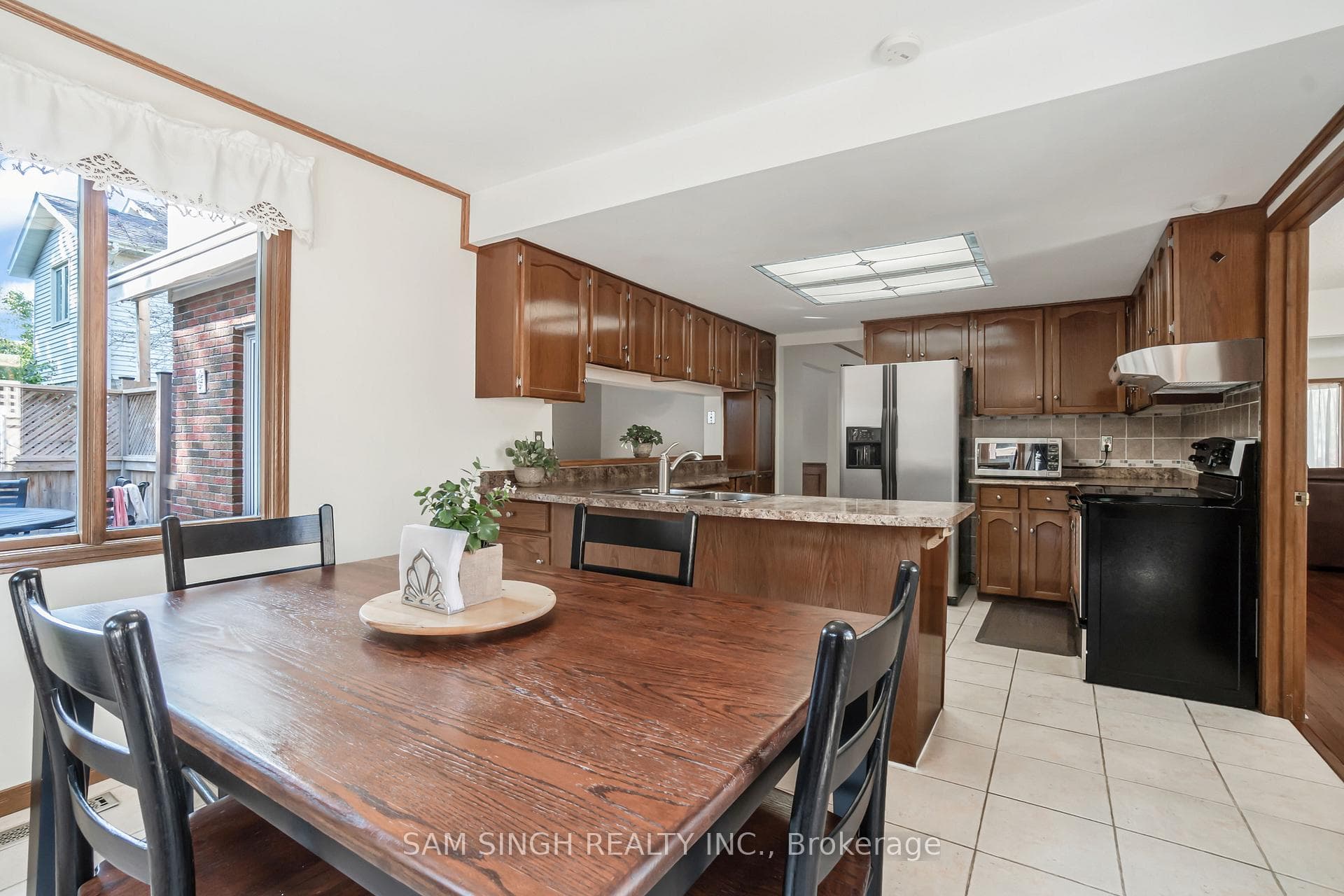 1626 Phillbrook Drive photo 13