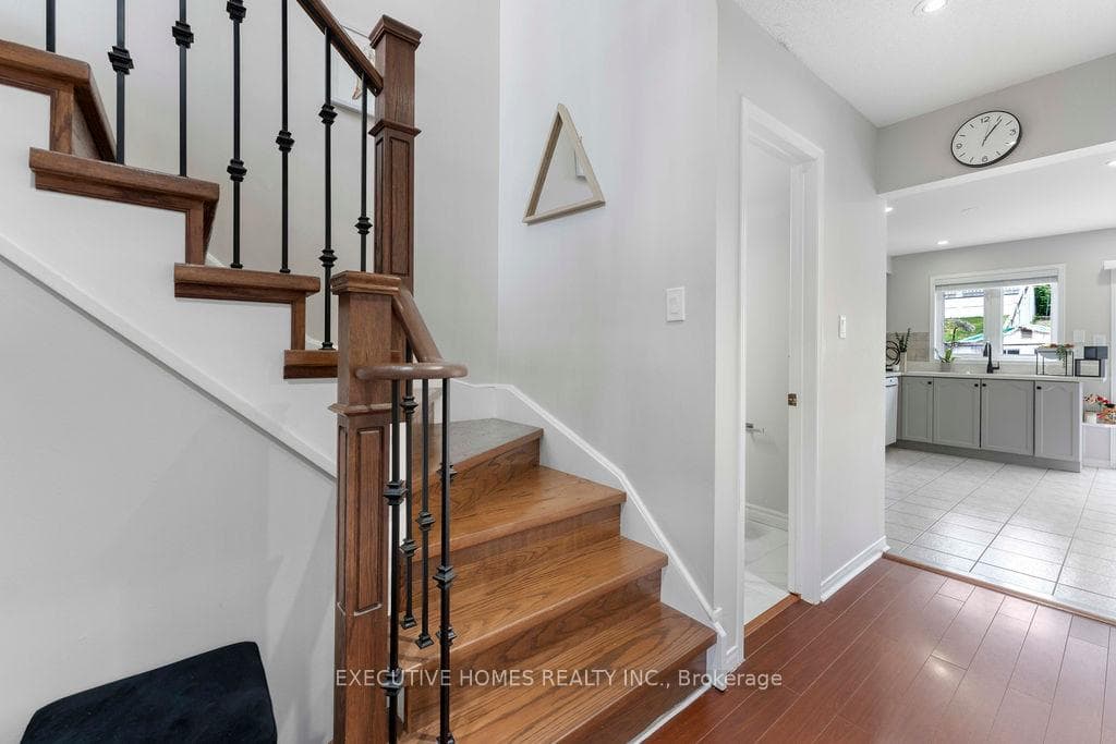 7610 Black Walnut Trail photo 11