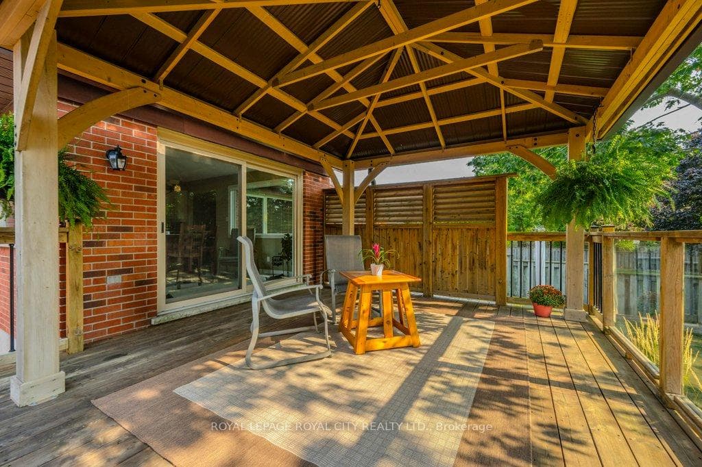 128 Harvard Road photo 33