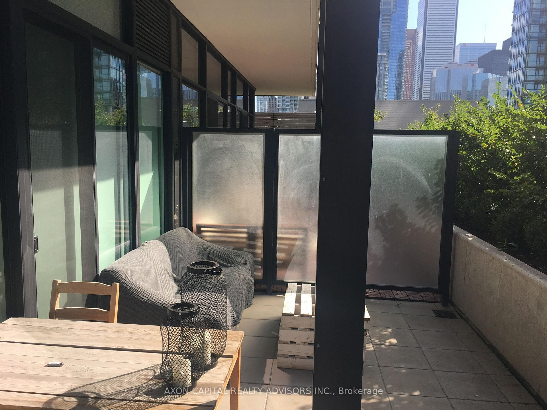 125 Peter Street Unit 510 photo 4