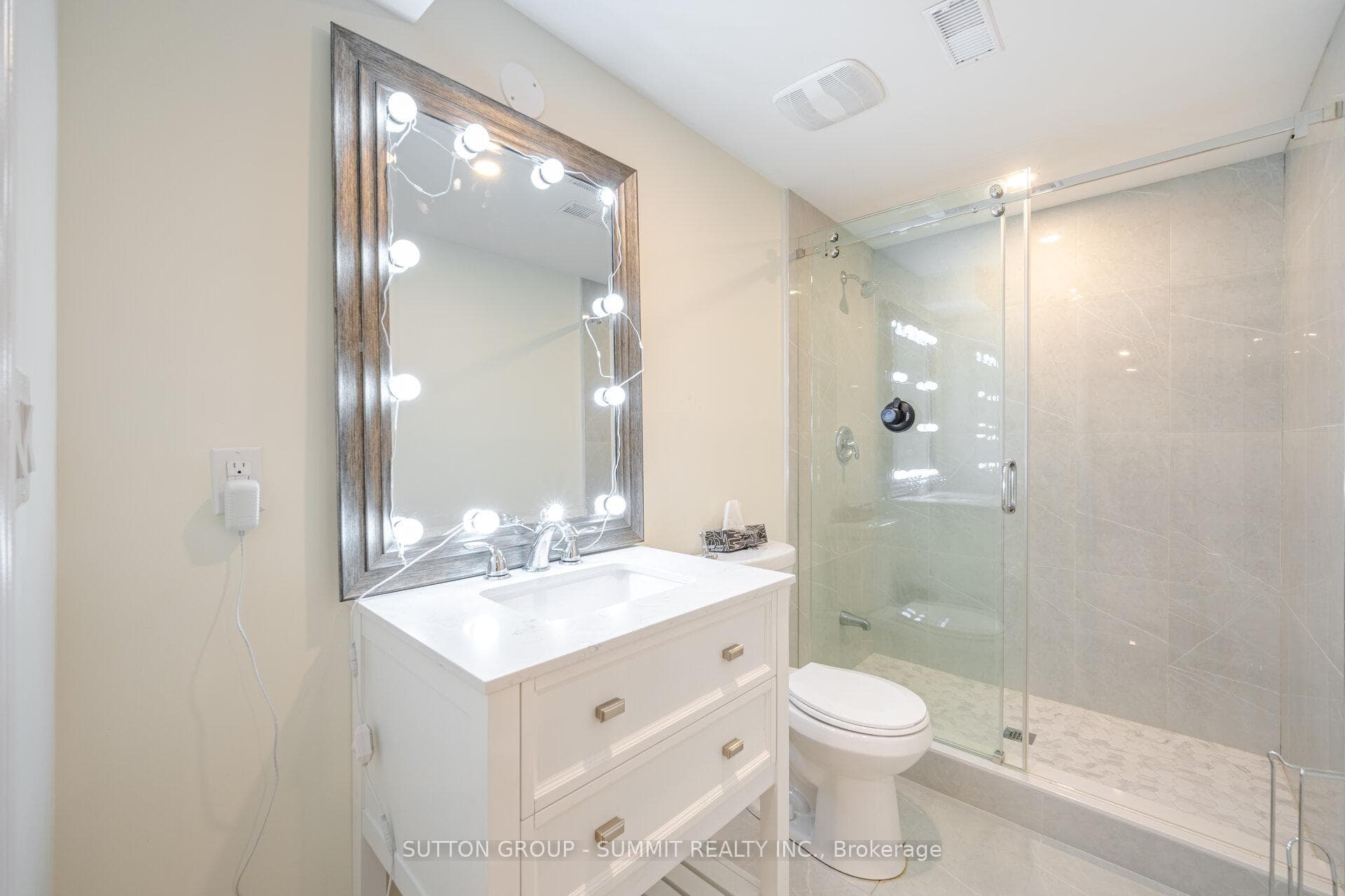 446 McJannett Avenue photo 35
