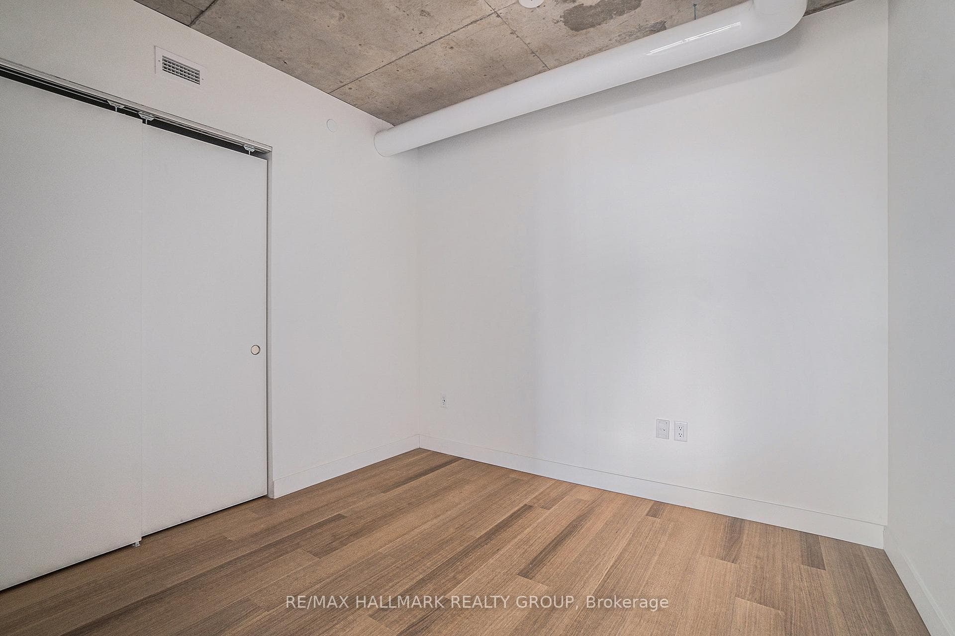10 James Street Unit 414 photo 8