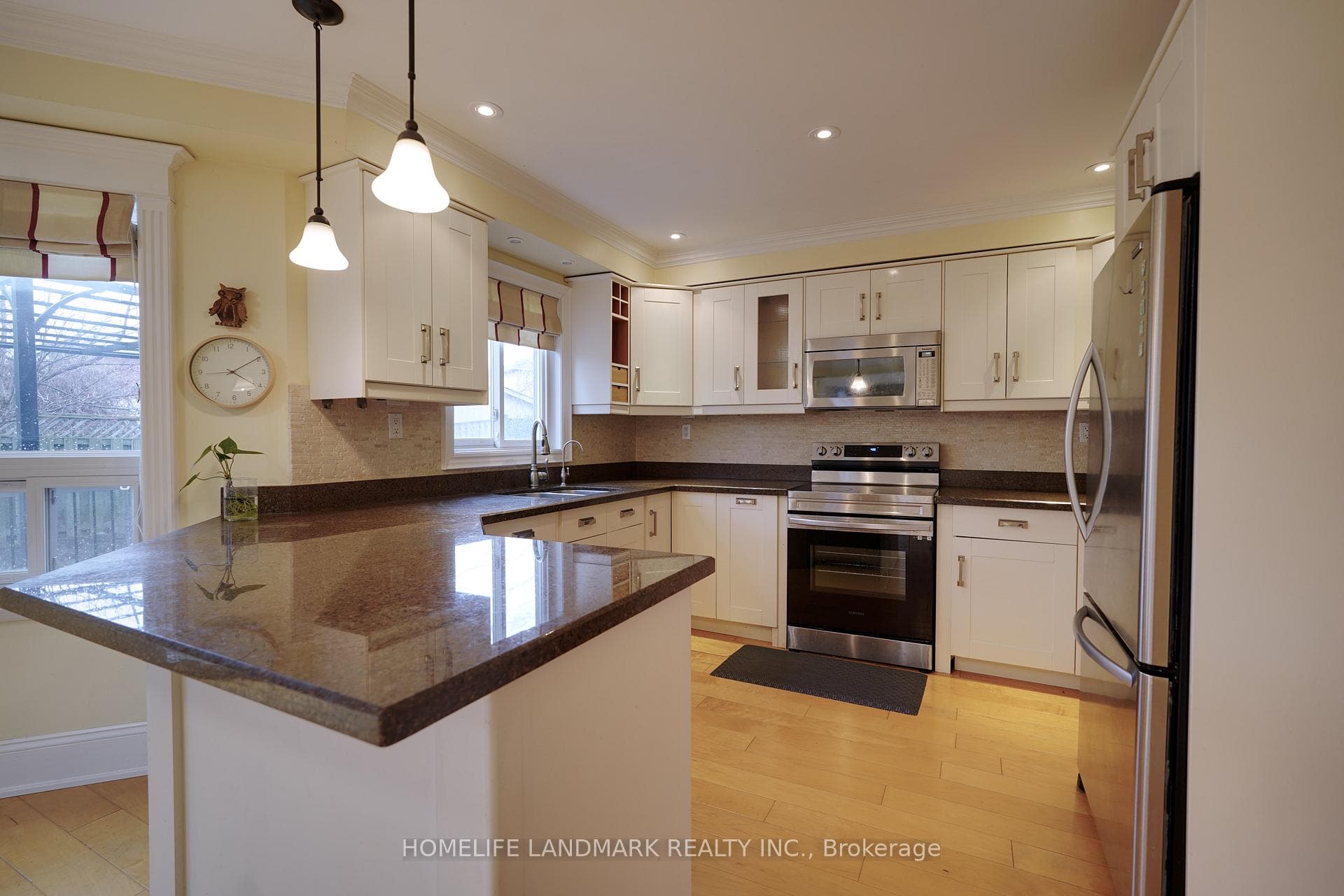 10 Lehman Crescent photo 19