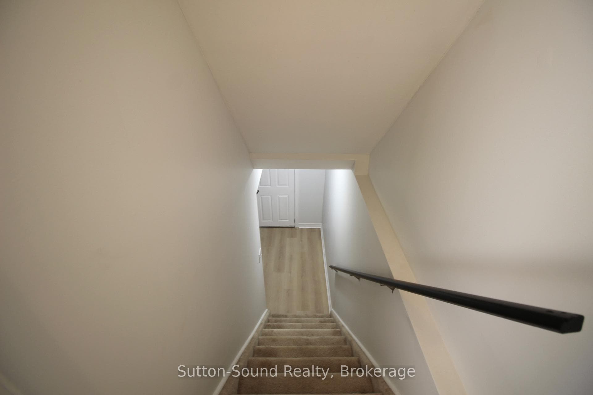 1392 14th Avenue photo 17