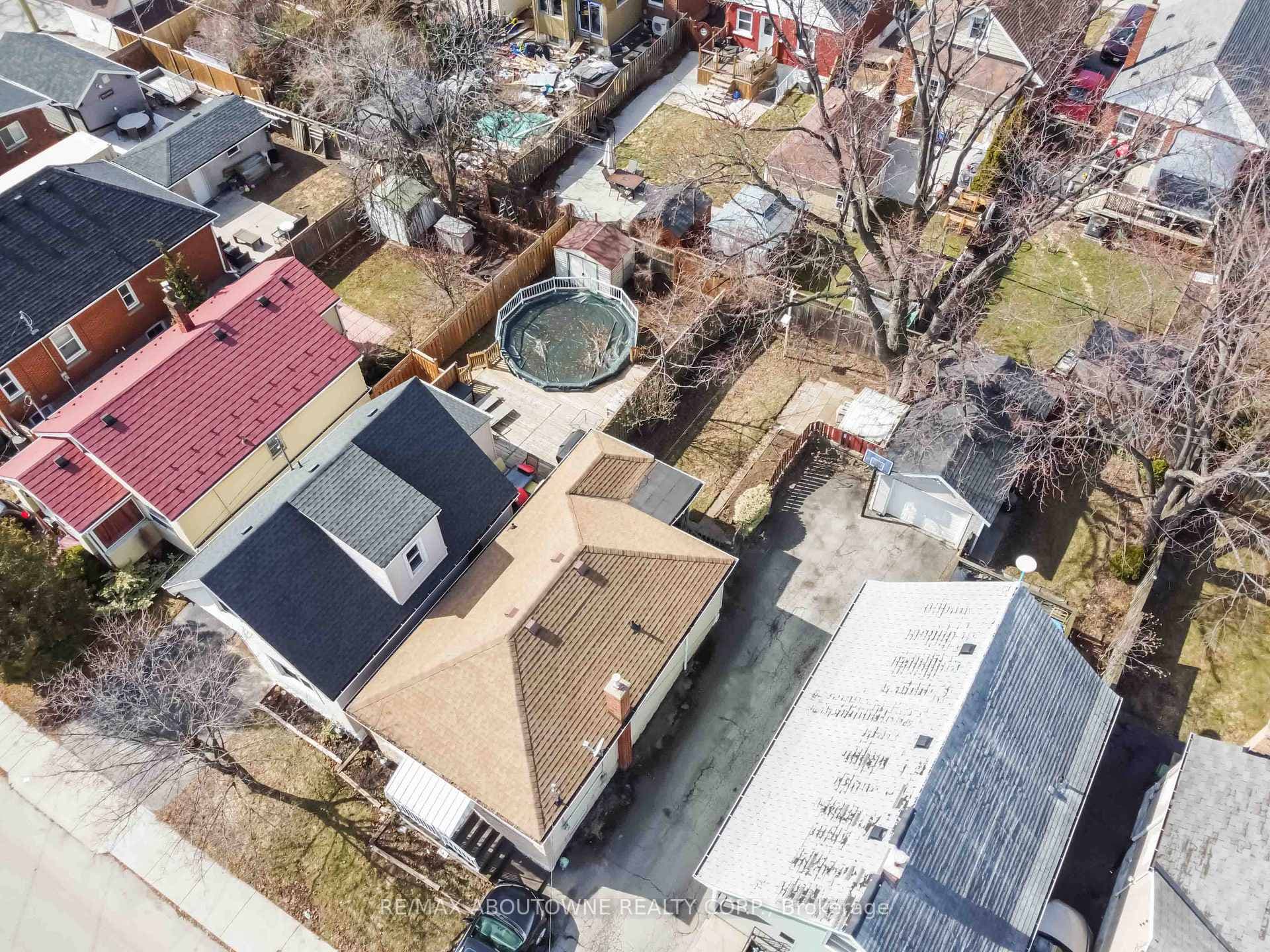 54 Weir Street photo 41
