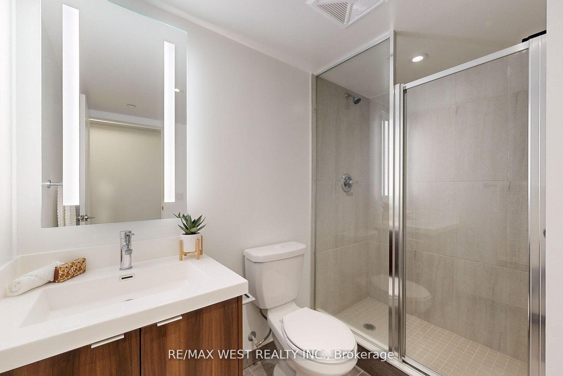 5 Mabelle Avenue Unit 1227 photo 24