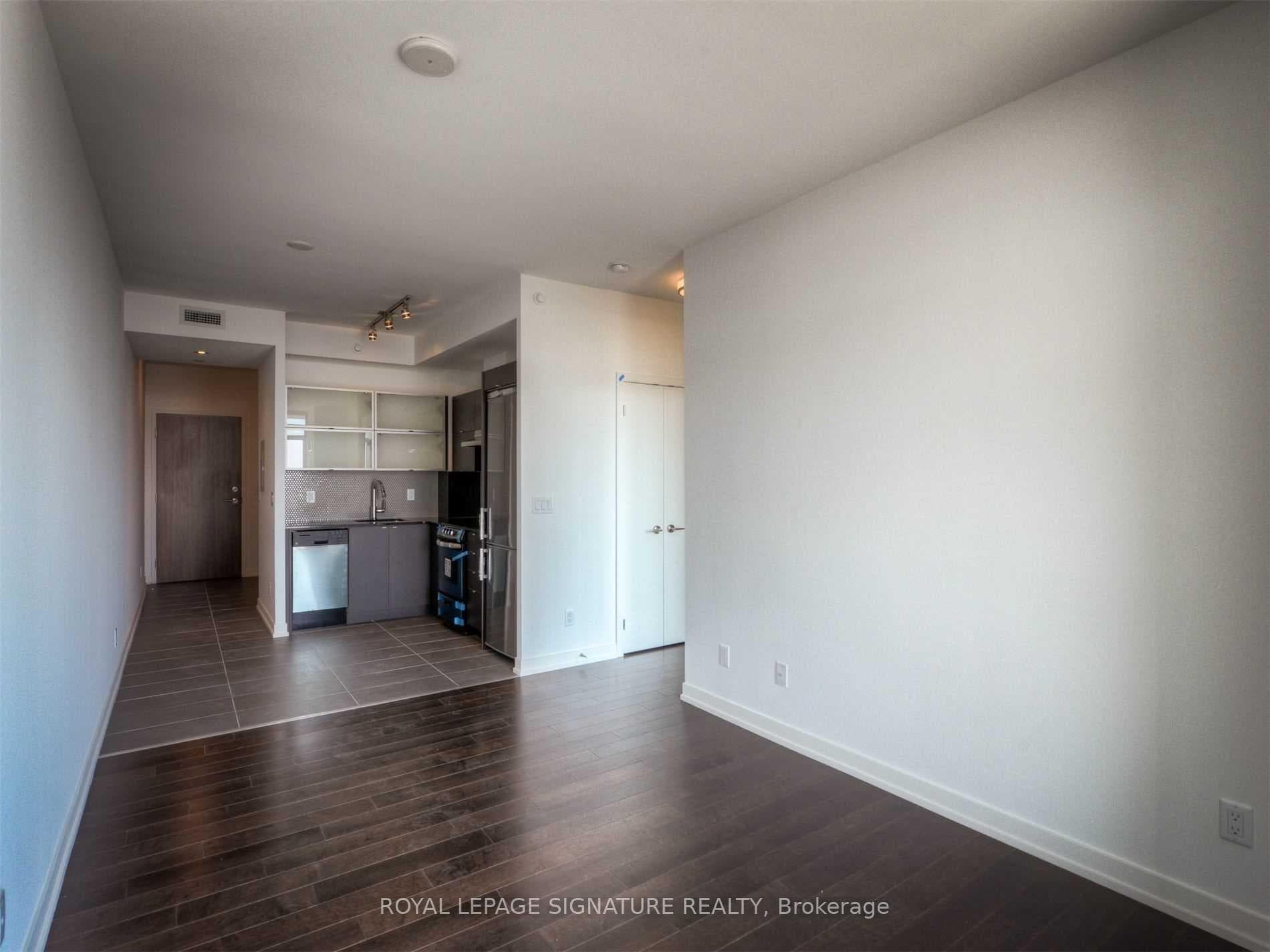 170 Fort York Boulevard Unit 2712 photo 7