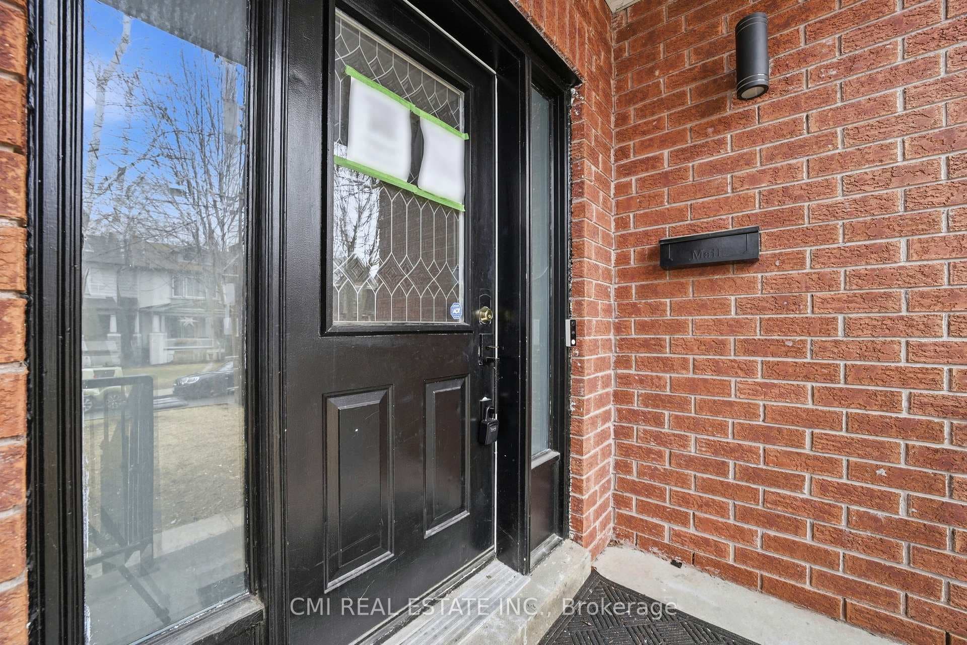 248 Ashdale Avenue photo 3