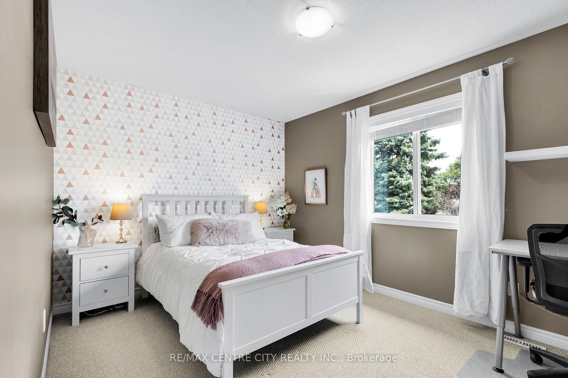 1810 Jubilee Drive photo 24