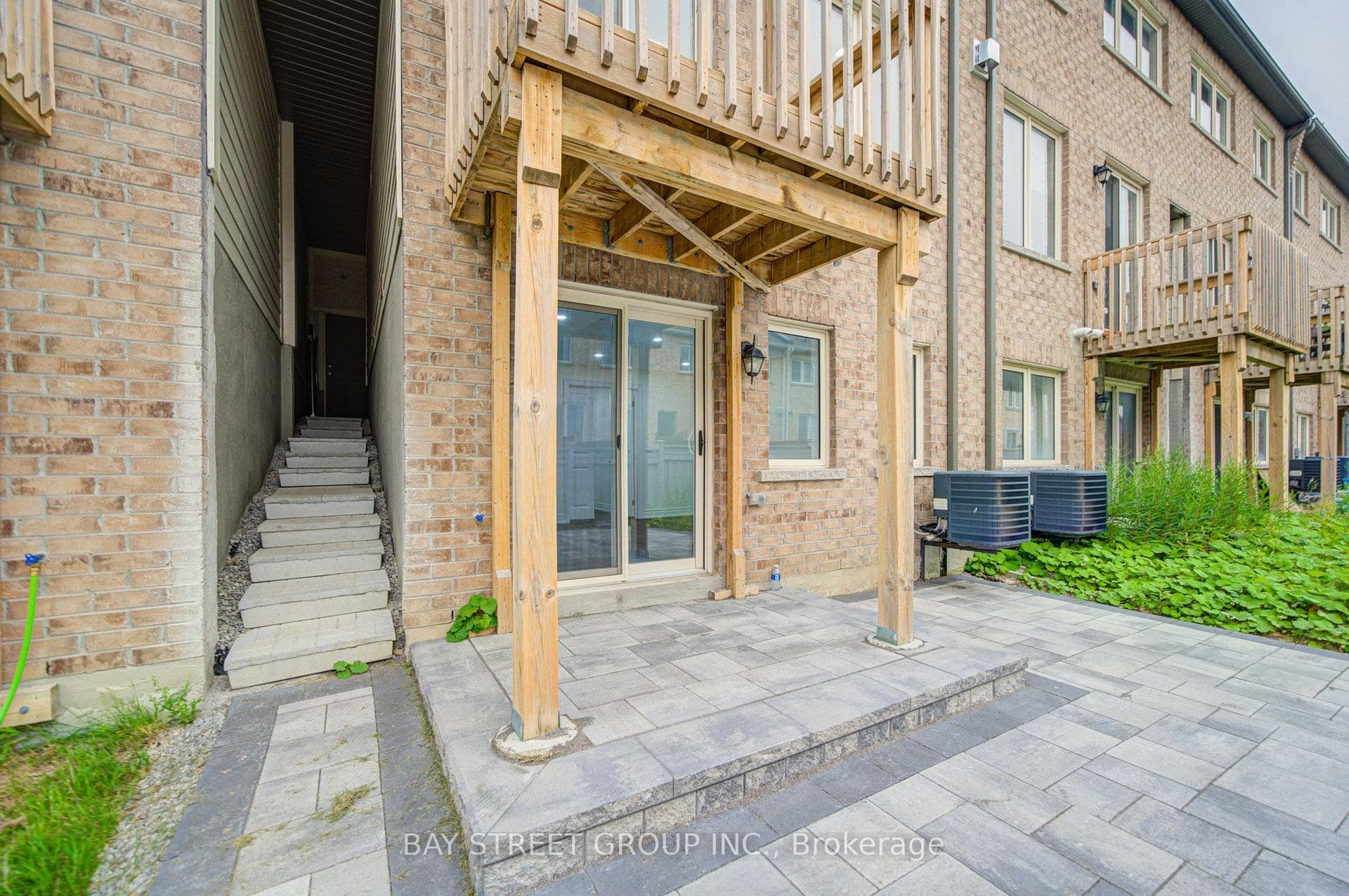 113 Drizzel Crescent photo 47