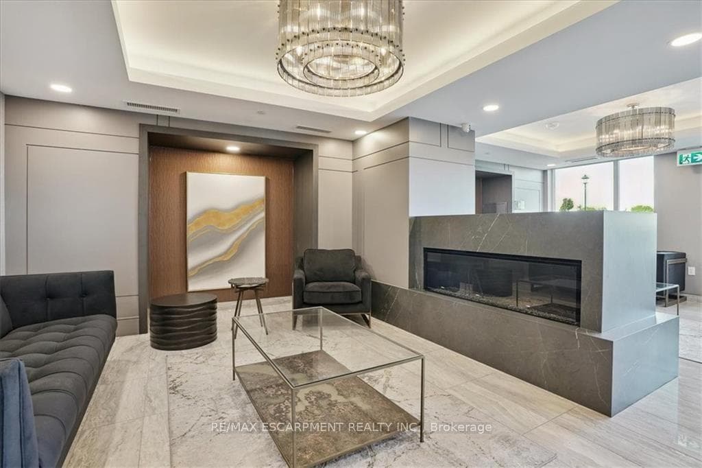 5055 Greenlane Road Unit 340 photo 6