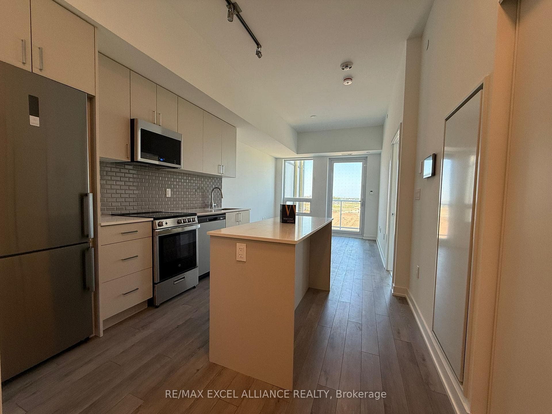 1005 Dundas Street Unit 536 photo 15