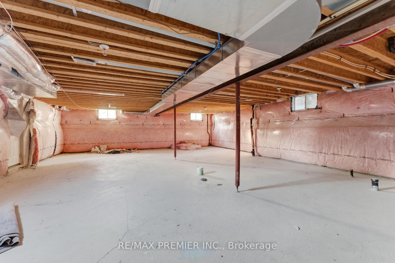 122 Mckenzie Way photo 40