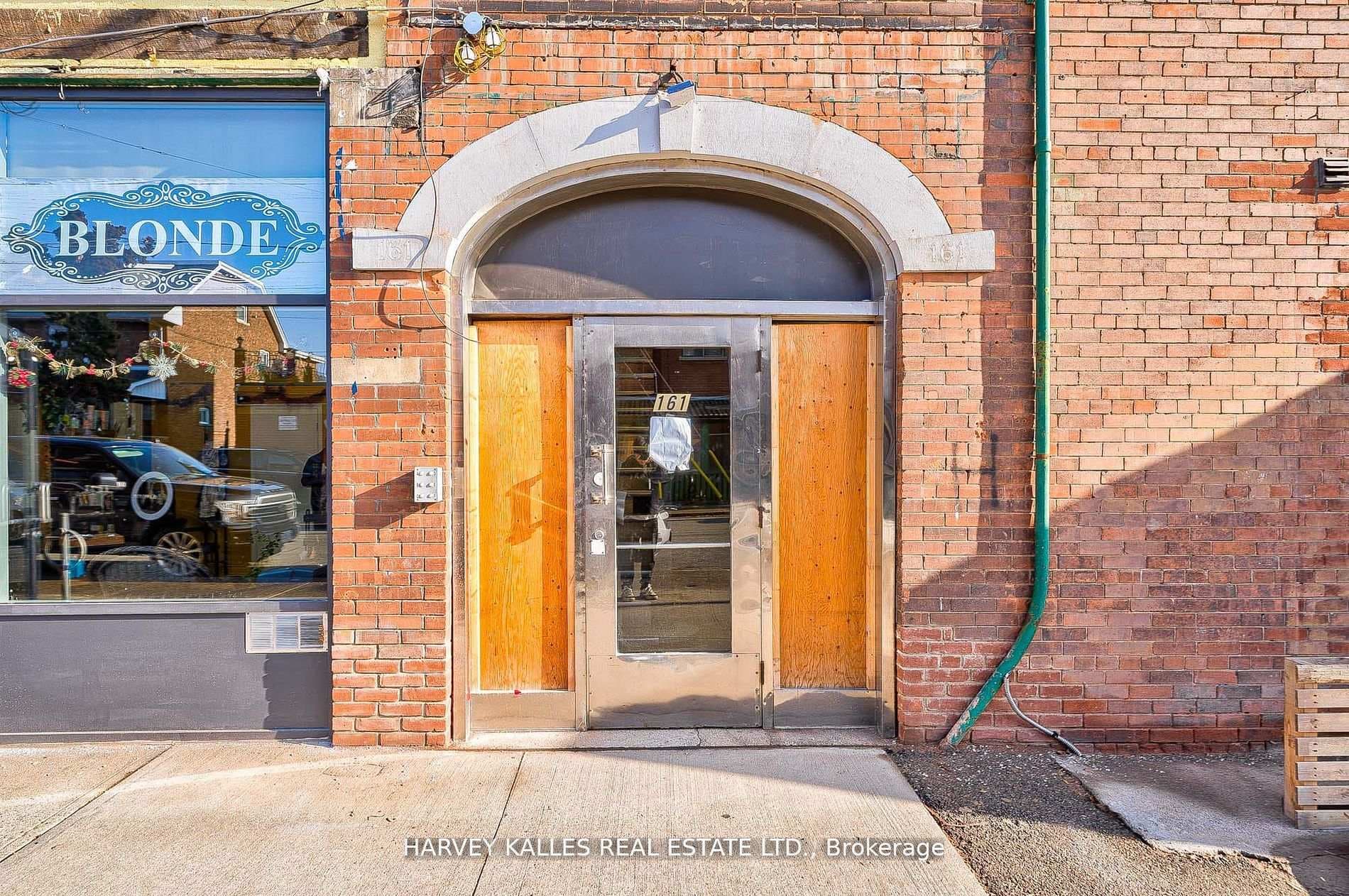 161 Lauder Avenue Unit B photo 4
