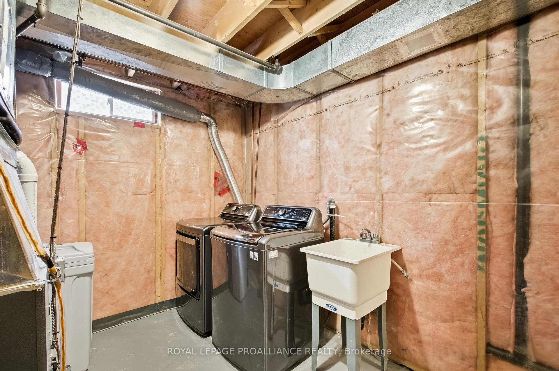 34 Forchuk Crescent photo 39