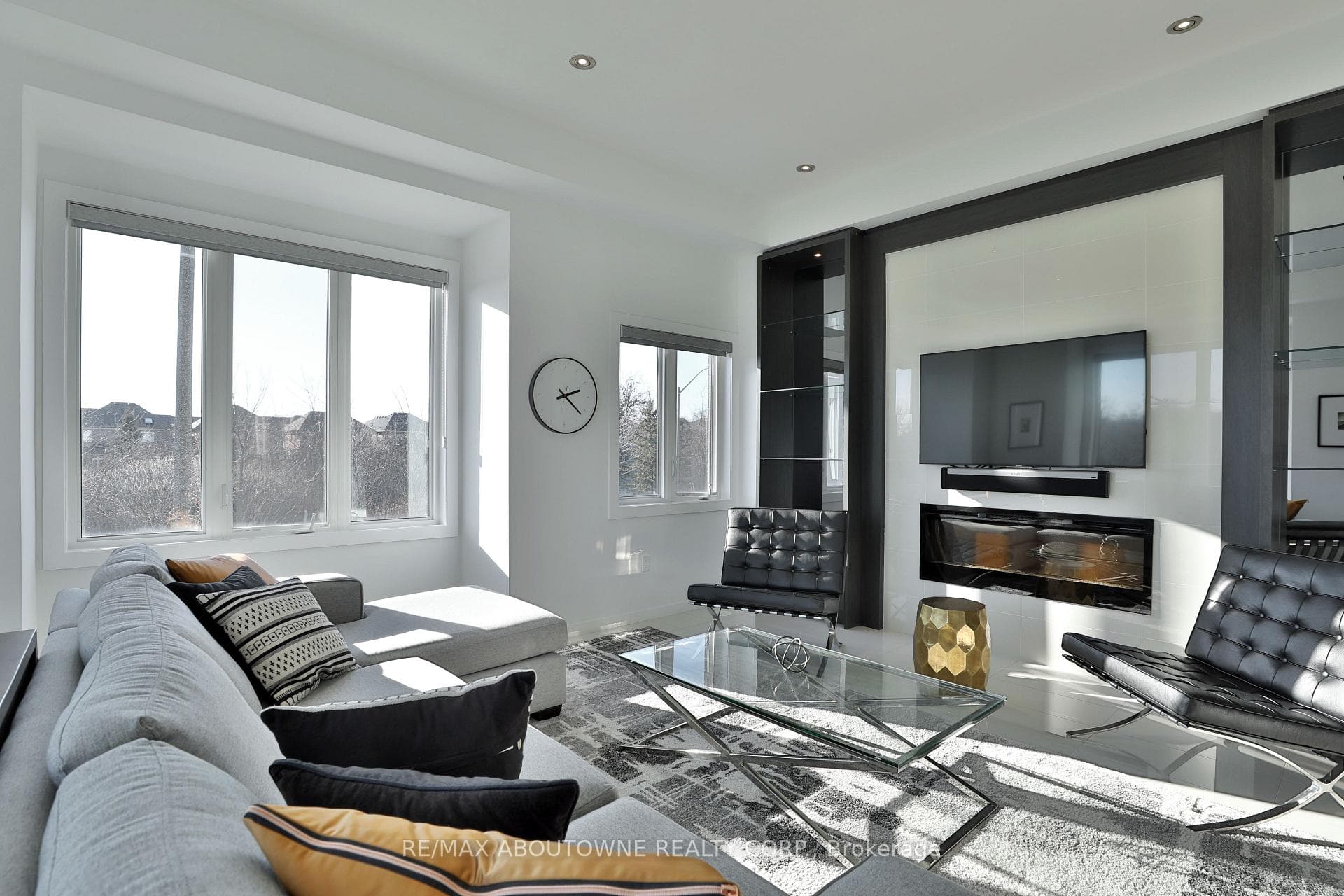 220 VELLWOOD Common photo 5